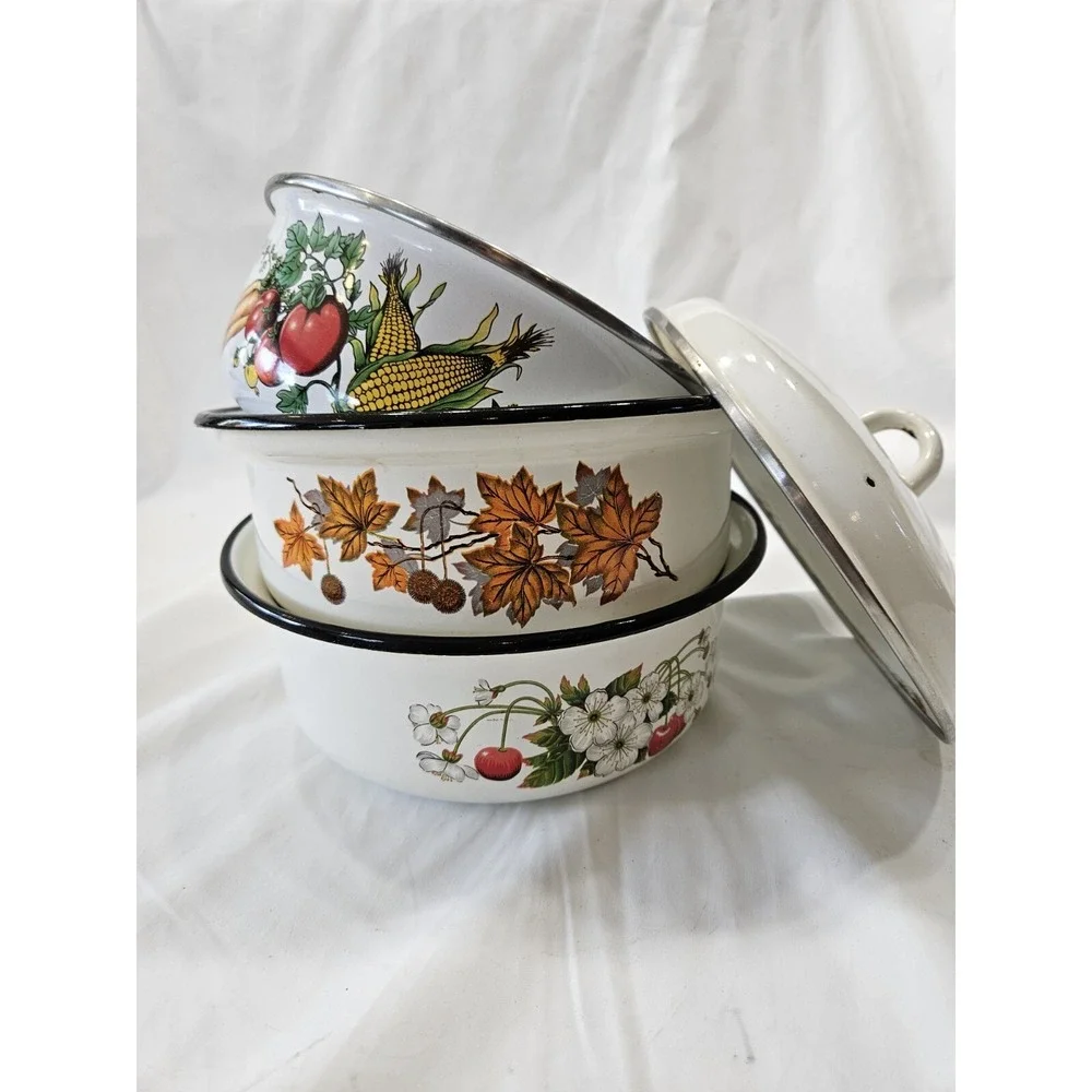 3 Vintage Enamel Metal Mixing Nesting Bowls Kitchen Strawberry Vegetables Fall
